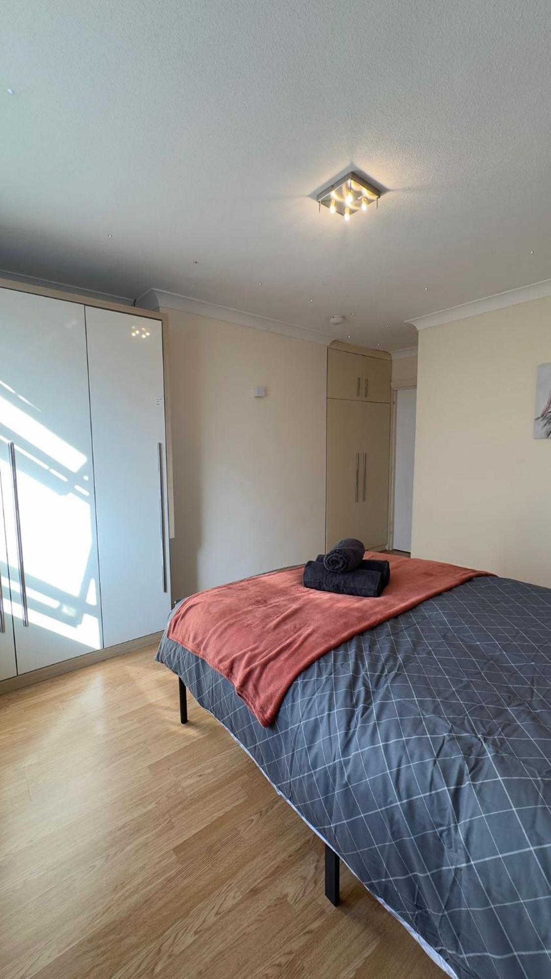 25 Minutes To Central London Rooms 35 外观 照片