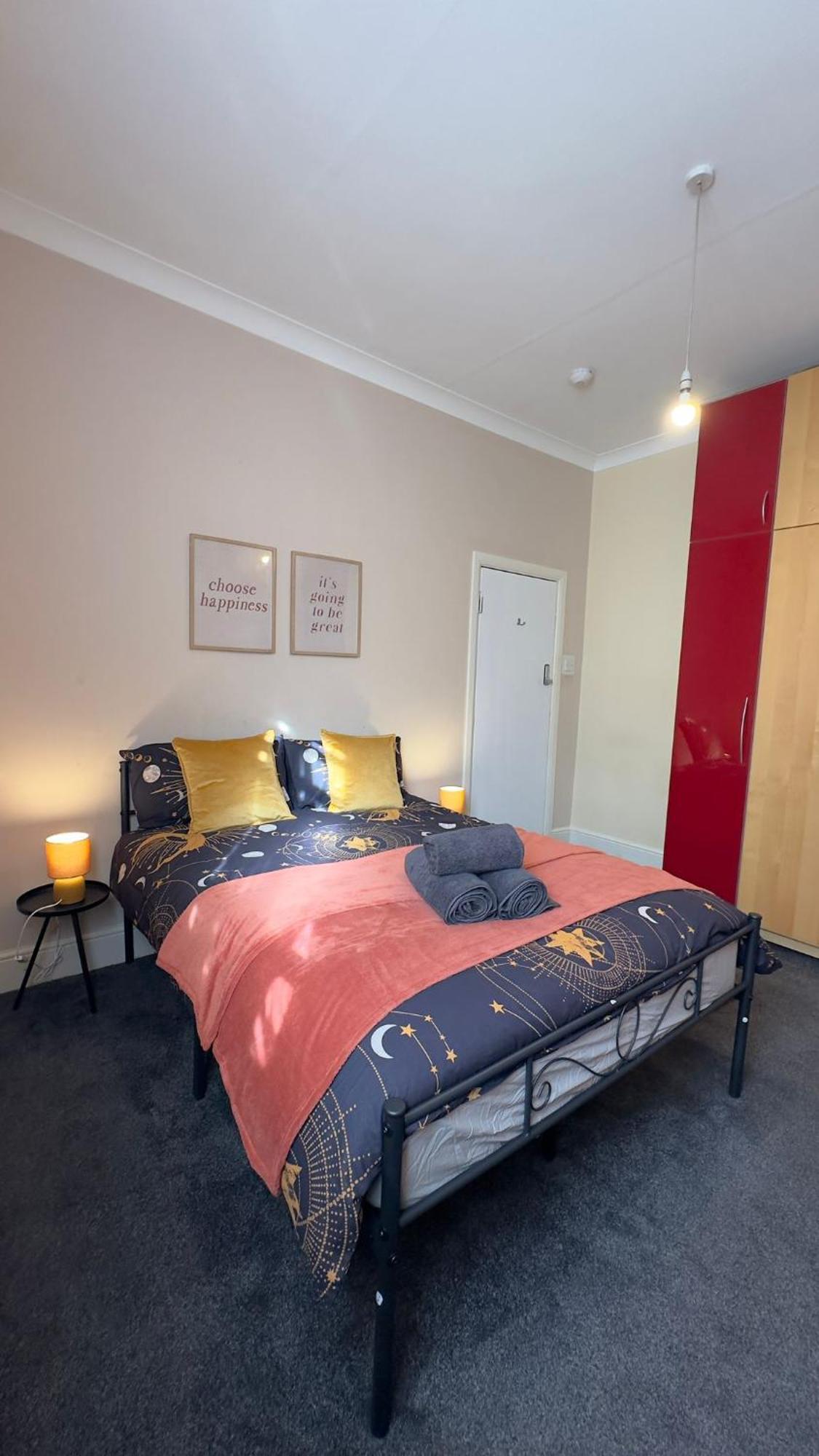 25 Minutes To Central London Rooms 35 外观 照片